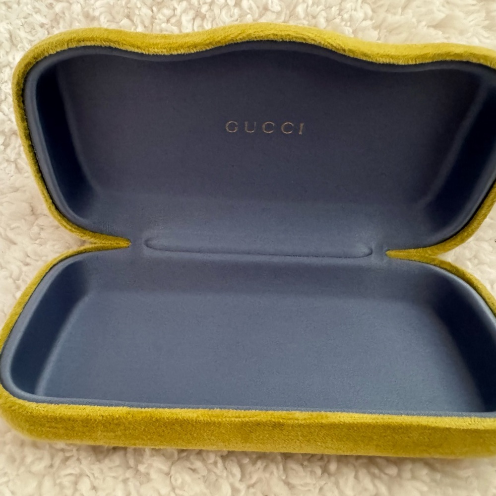 Gucci Velvet Sun Glasses Case - Picture 2 of 5